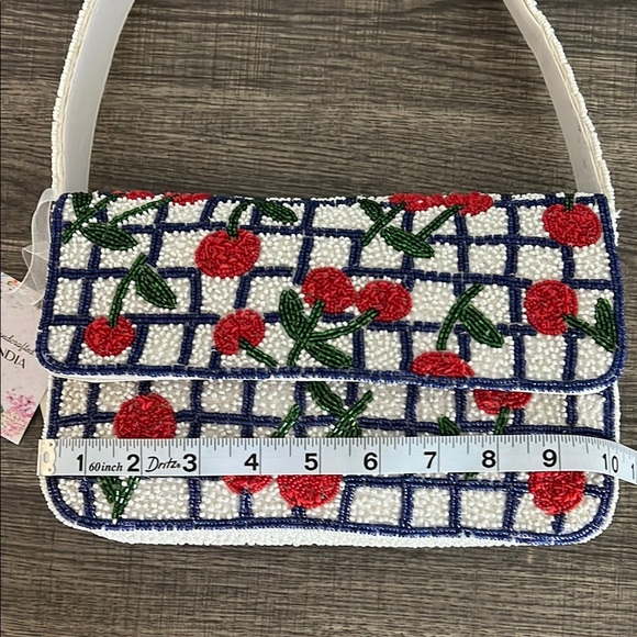 Made In India | Cherries Beaded Shoulder Bag 🍒 - Picture 10 of 11